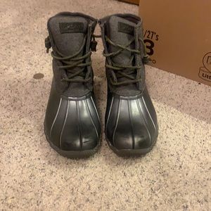 Sperry boots